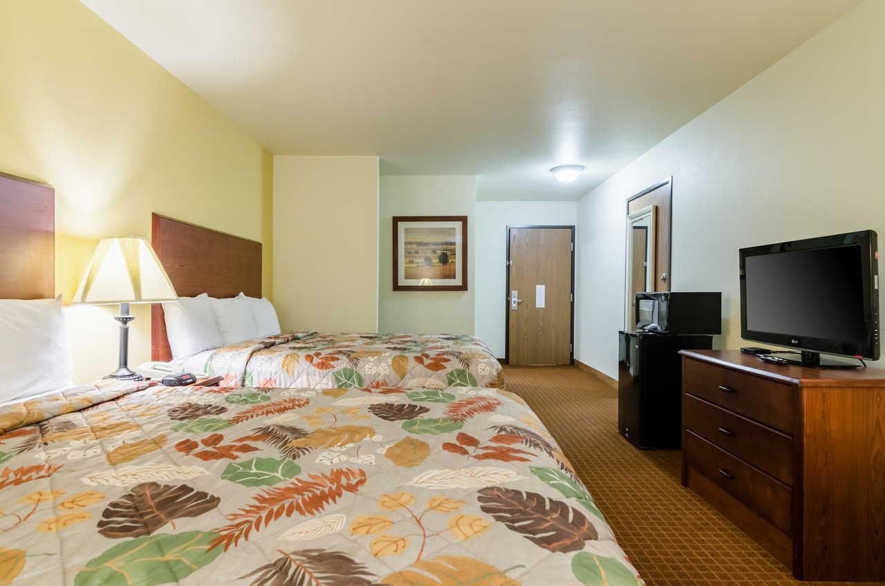 Rodeway Inn Larned Ngoại thất bức ảnh